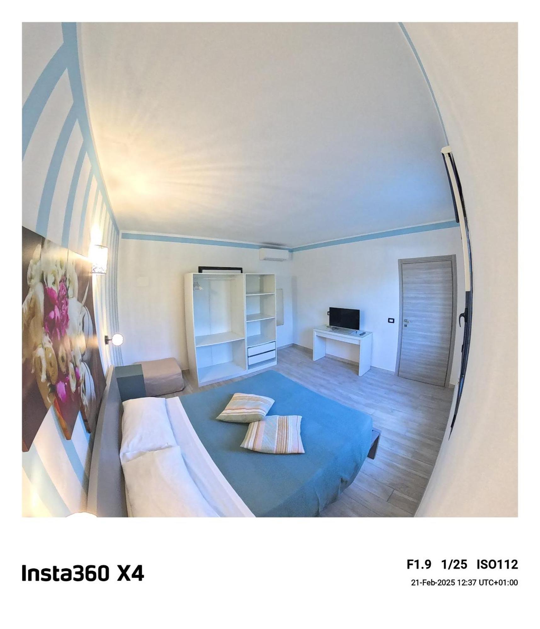 La Rosa App Apartment Livorno Bagian luar foto