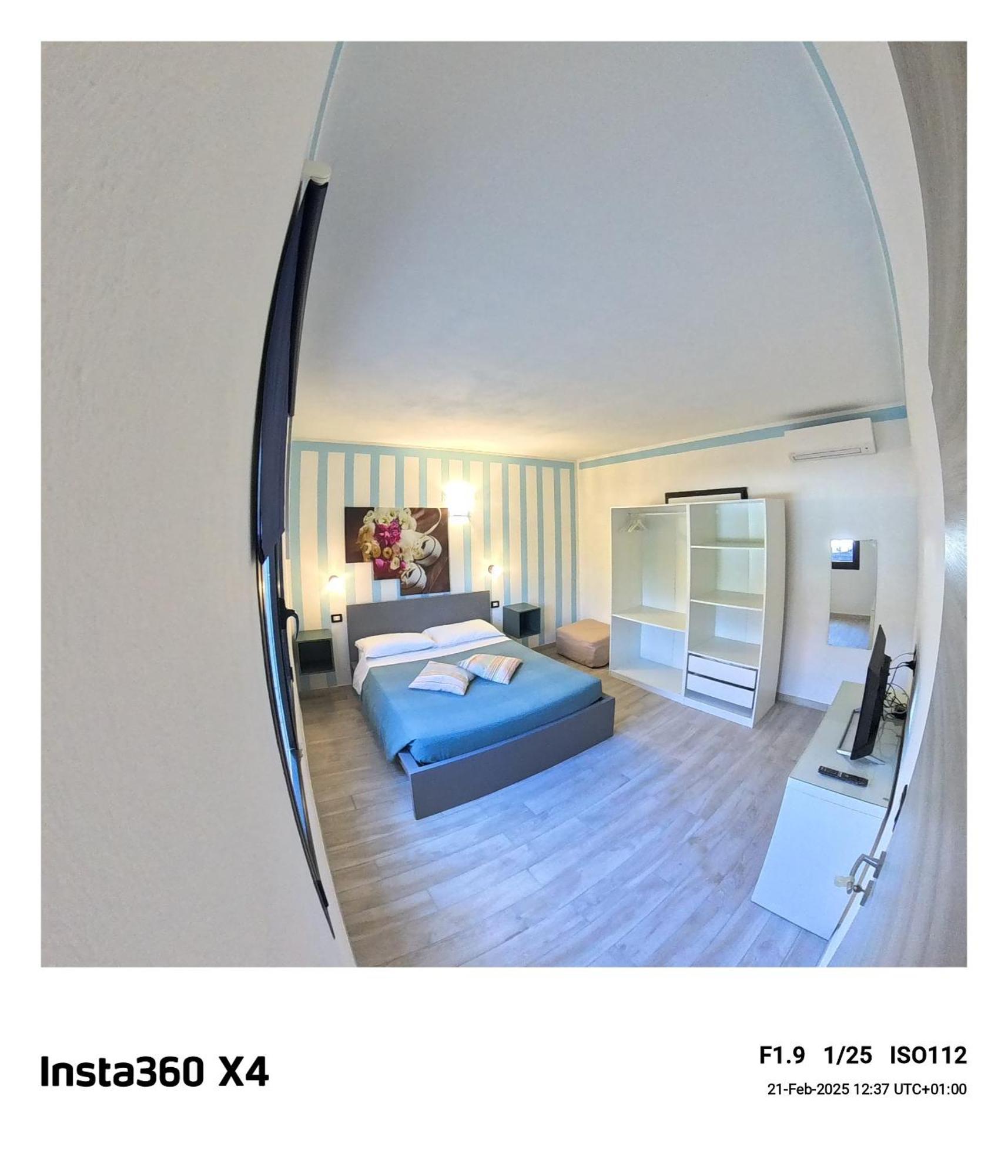 La Rosa App Apartment Livorno Bagian luar foto